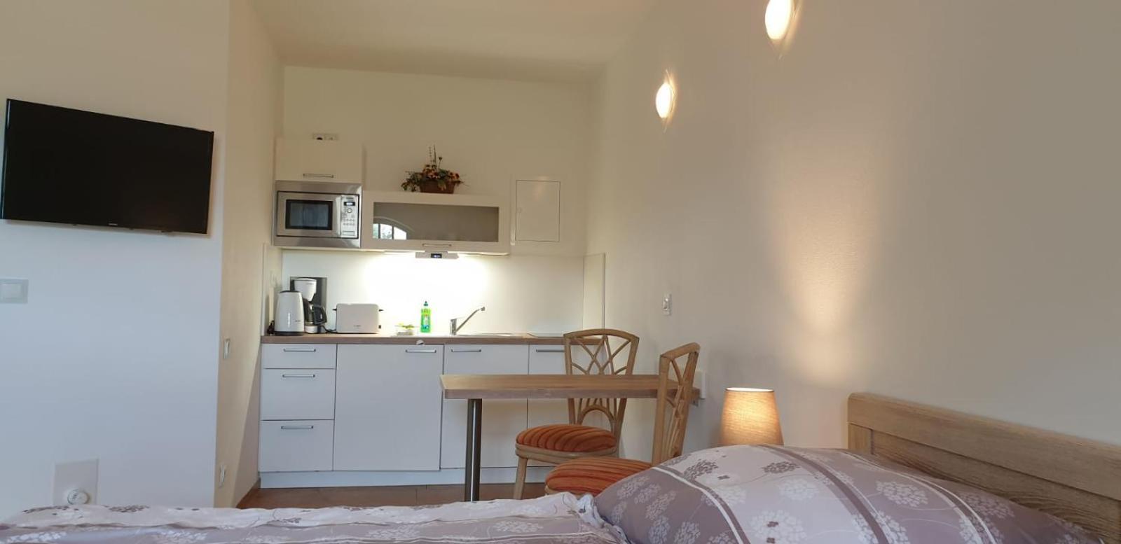 Heu-Ferienhof Altkamp Putbus Zimmer foto