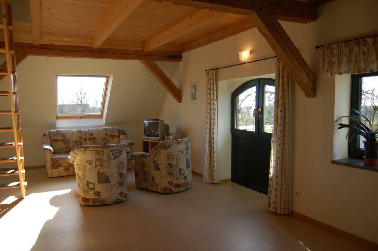 Heu-Ferienhof Altkamp Putbus Exterior foto