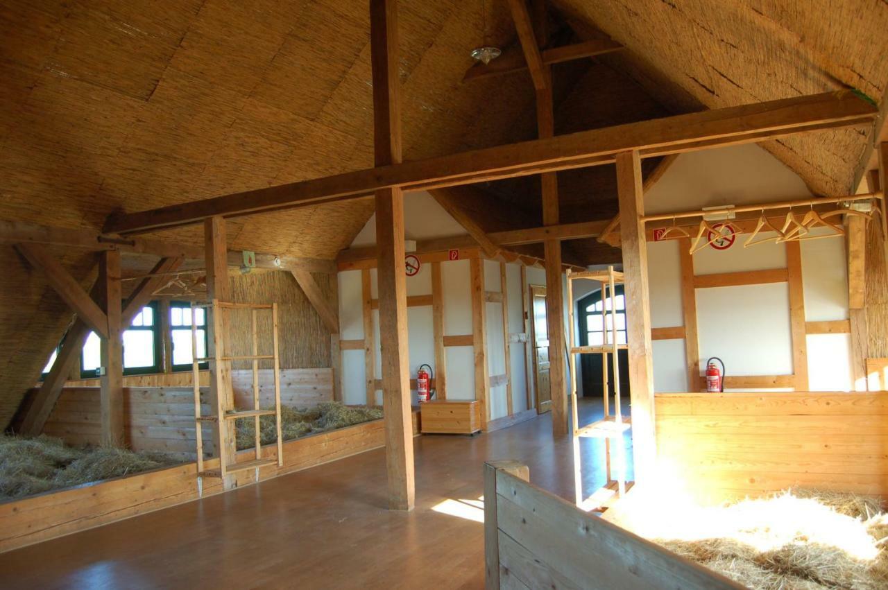 Heu-Ferienhof Altkamp Putbus Exterior foto